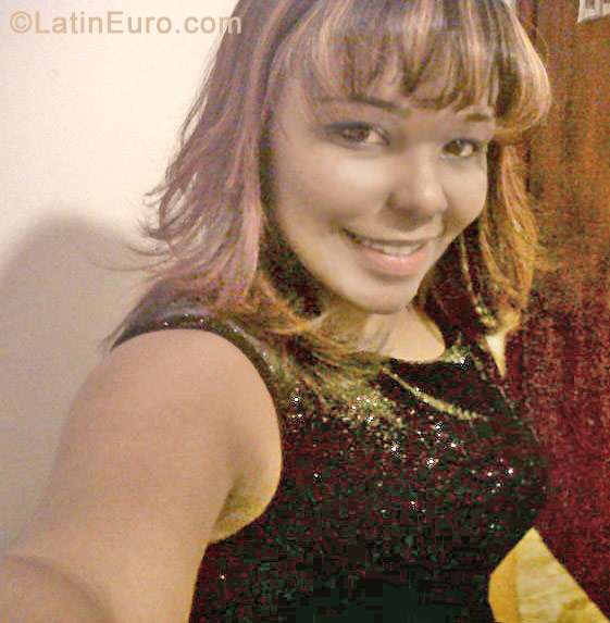 Date this exotic Dominican Republic girl Swarosky from Punta Cana DO11297