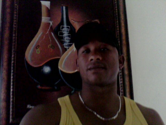 Date this voluptuous Dominican Republic man Francisco from San Pedro De Macoris DO11350