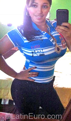 Date this exotic Dominican Republic girl Francy from San Francisco De Macoris DO11906