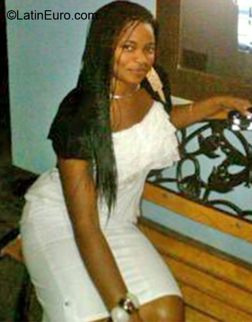 Date this pretty Jamaica girl Melesha from Kingston JM634