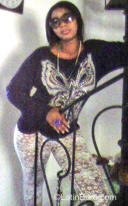 Date this sensual Jamaica girl Kadean from Kingston GB683