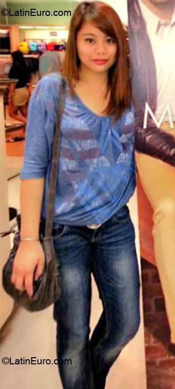 Date this hard body Philippines girl Jacqueline from Cebu City PH506