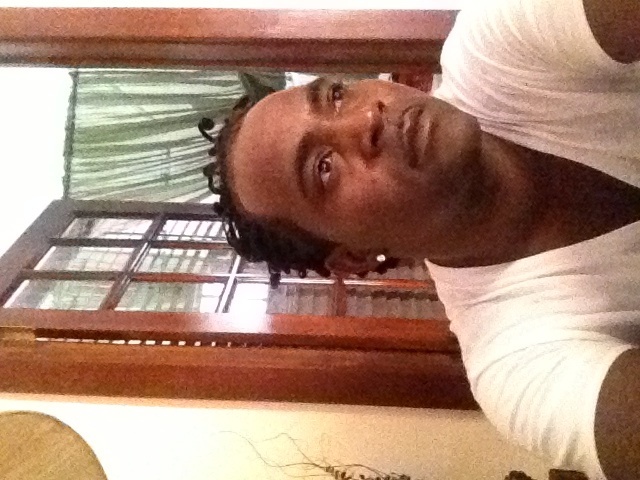 Date this good-looking Jamaica man Paul from Little London JM697