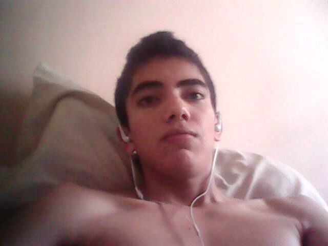 Date this delightful Honduras man Roberto Carlos from Tegucigalpa HN743