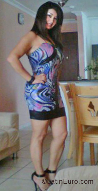 Date this good-looking Panama girl Luna mar from Panama City PA328