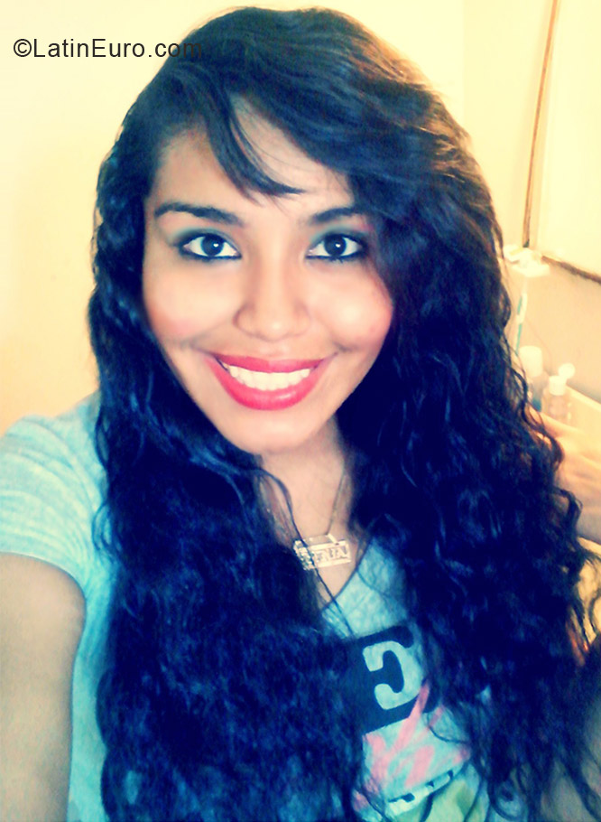 Date this stunning Mexico girl Magda from Linares Nuevo Leon MX755