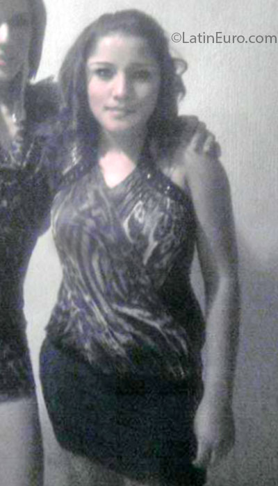 Date this beautiful Mexico girl Estefania from Torreon MX824