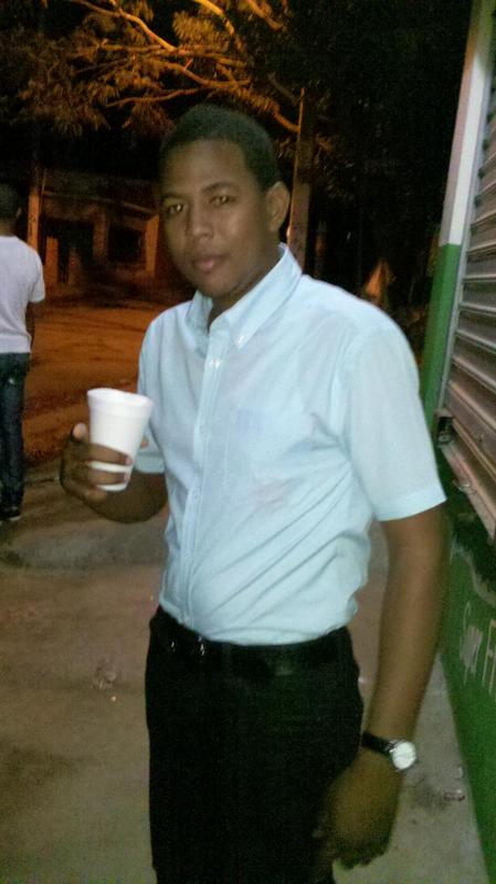 Date this tall Dominican Republic man Yhon from Bonao DO14273