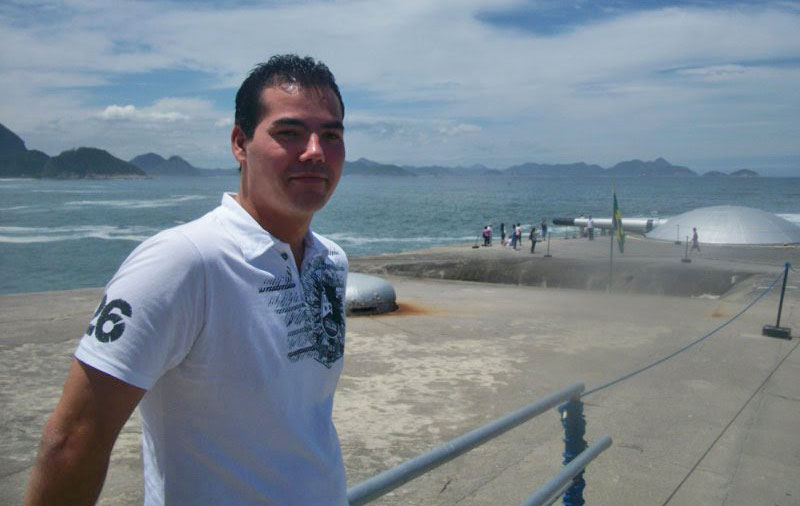Date this happy Brazil man Juniorcarioca from Rio de Janeiro BR7679