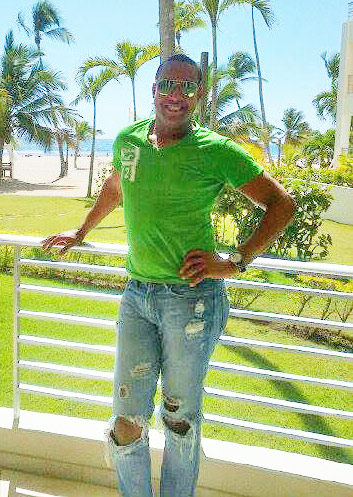 Date this funny Dominican Republic man Miguel Angel from Santo Domingo DO15557