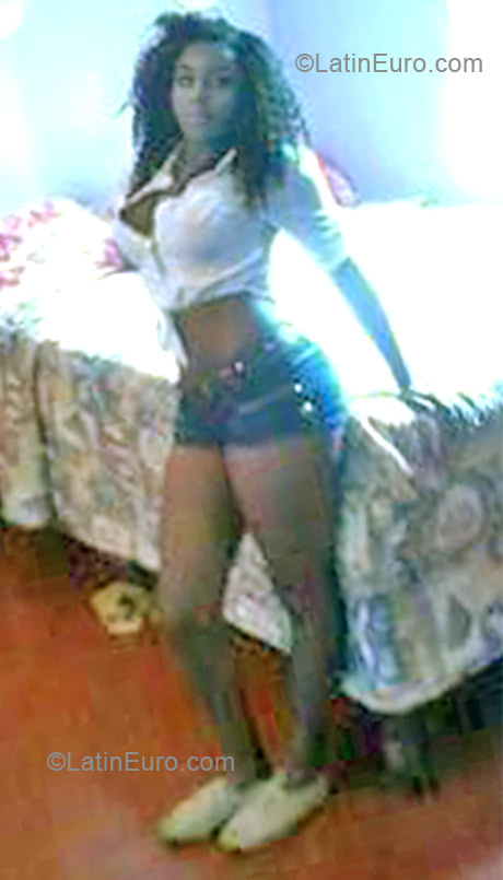Date this hard body Jamaica girl Shanell from Kingston JM2461