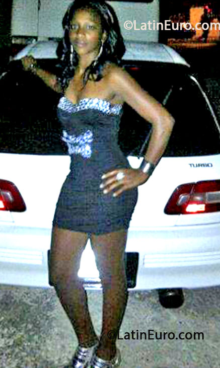 Date this funny Jamaica girl ChocolateS from Mandeville JM2077