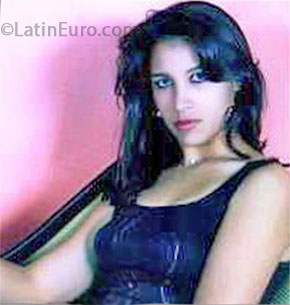 Date this tall Brazil girl Silvana from Curitiba BR7922