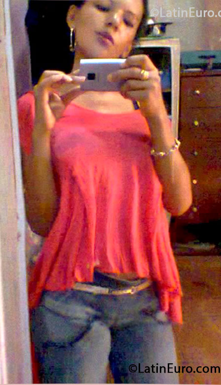 Date this stunning Brazil girl Adriana from Brasilia BR7926