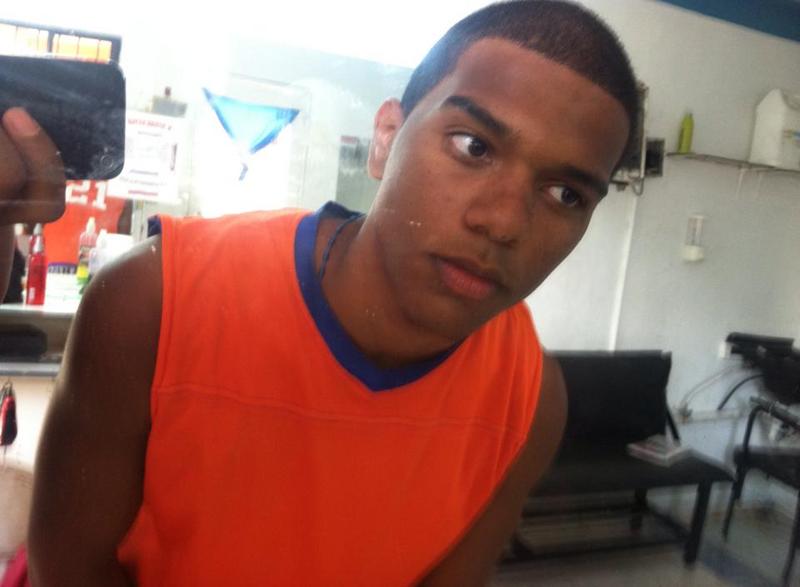 Date this athletic Dominican Republic man MOISES from Santiago DO16837