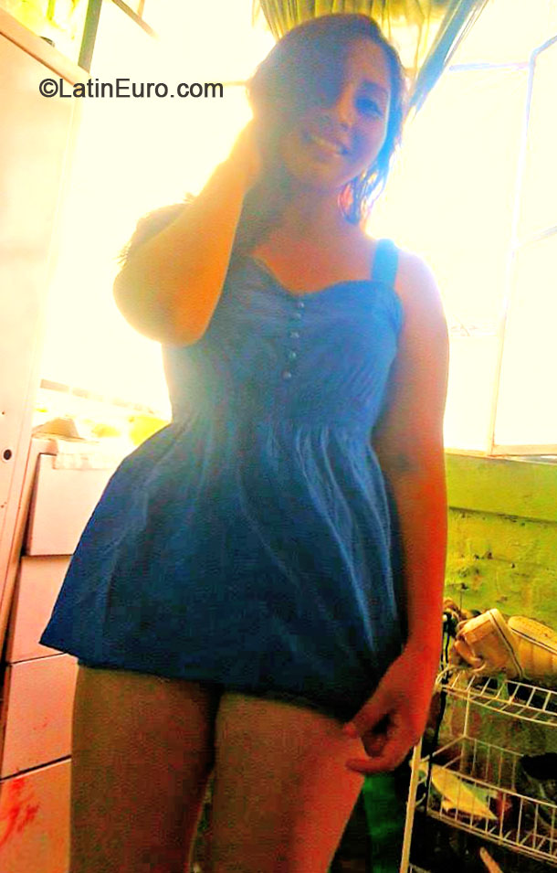 Date this passionate Peru girl Steff from Lima PE875