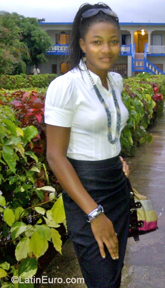 Date this passionate Jamaica girl Natoiy from Hanover JM1533