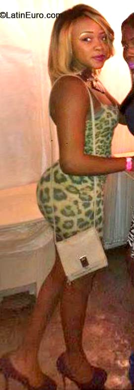 Date this sultry Jamaica girl Ashely from Kingston JM1556