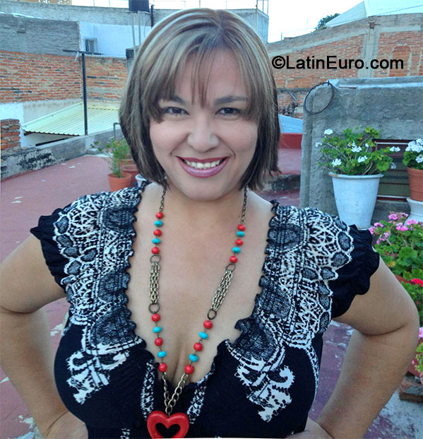 Date this exotic Mexico girl Carmen from Guadalajara MX1272