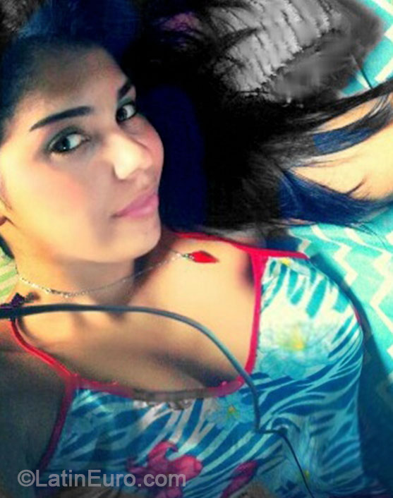 Date this good-looking Brazil girl Karol from Manaus BR8688