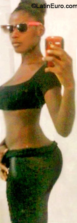 Date this sultry Jamaica girl Alison from Kingston JM1592