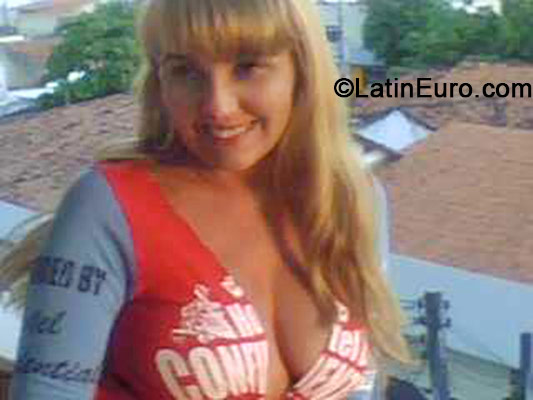 Date this nice looking Brazil girl Maria from Fortaleza BR8775