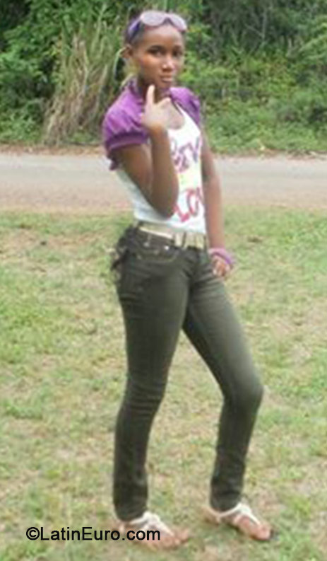 Date this lovely Jamaica girl Crystal from Kingston JM1676