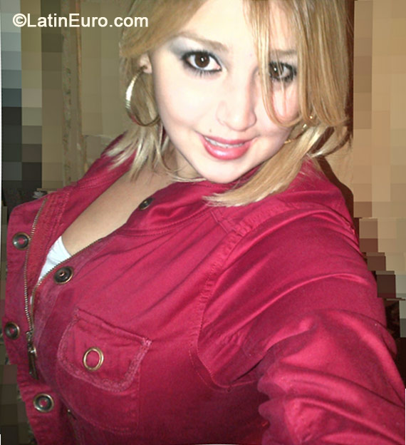 Date this charming Honduras girl Danny from Tegucigalpa HN996