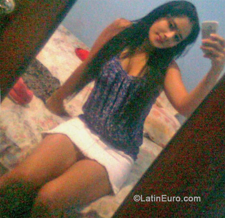 Date this gorgeous Honduras girl Jessica from San Pedro Sula HN1003
