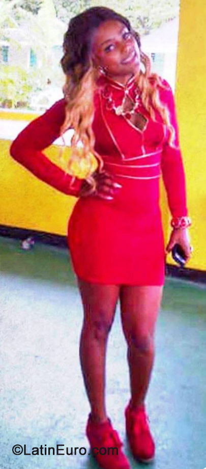 Date this fun Jamaica girl Kely from Kingston JM1817