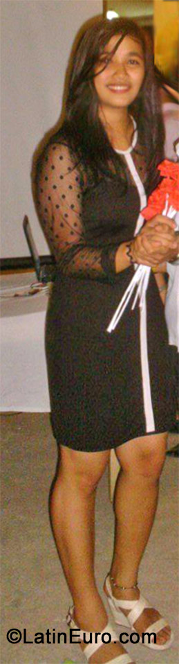 Date this hot Philippines girl Yen from Cebu City PH655