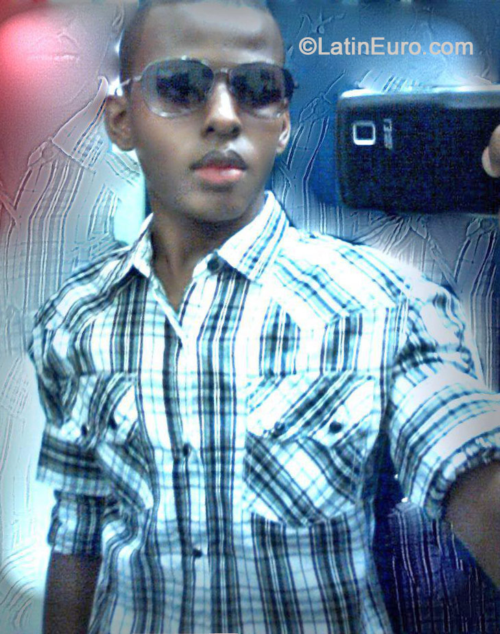 Date this pretty Brazil man Joab from Salvador BR8846