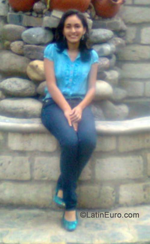 Date this funny Honduras girl Andrea from Tegucigalpa HN1132