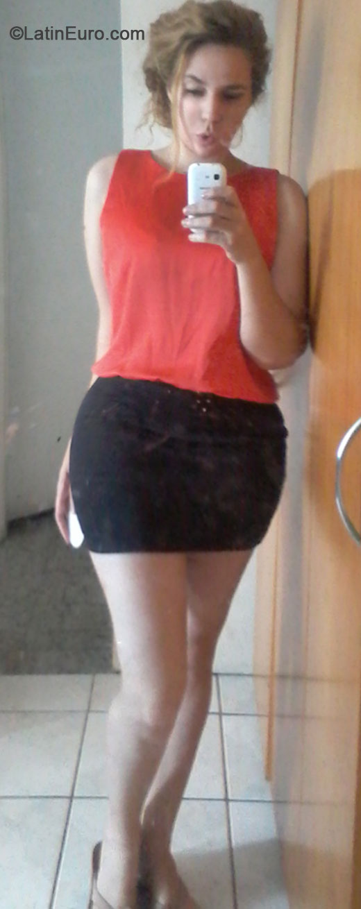Date this fun Brazil girl Julia from Fortaleza BR9410