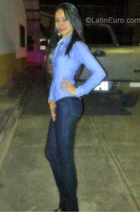 Date this exotic Honduras girl Griselda Miguel from Copan HN1211