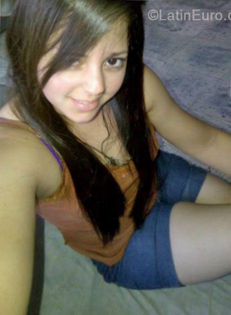 Date this gorgeous Honduras girl Andrea from Copan HN1212