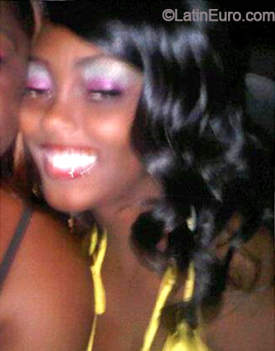 Date this athletic Jamaica girl Ariel from Montego bay JM1861