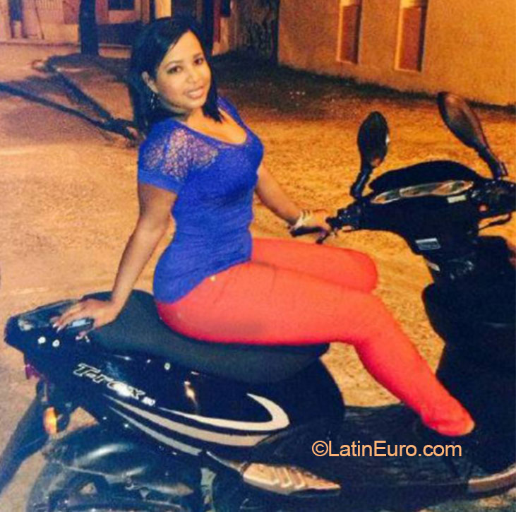 Date this passionate Dominican Republic girl Yanara from Higuey DO32738