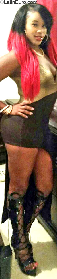 Date this foxy Jamaica girl Raquel from Kingston JM1865