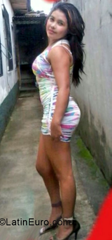 Date this good-looking Honduras girl Yessica Perez from San Pedro Sula HN1252