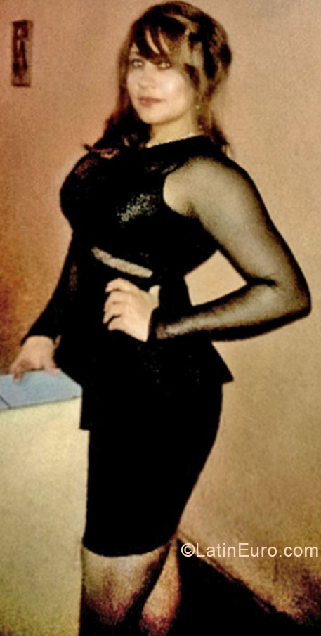 Date this georgeous Honduras girl Ana from Tegucigalpa HN1282
