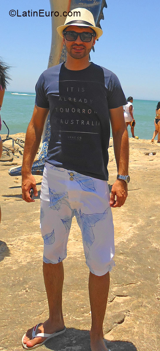 Date this fun Brazil man Lucas from Belo Horizonte BR9119