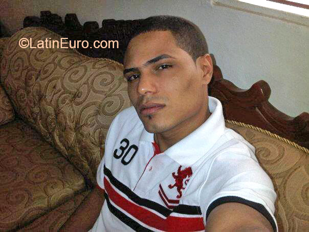 Date this hard body Dominican Republic man Jorge from Santiago DO20710