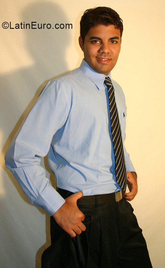 Date this hot Panama man Bryan from Panama City PA527