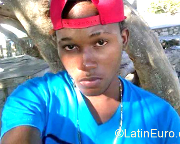 Date this sensual Jamaica man Richard from Kingston JM1916