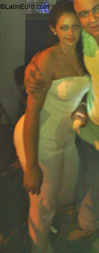 Date this athletic Panama girl Yuliana from Panama City PA531