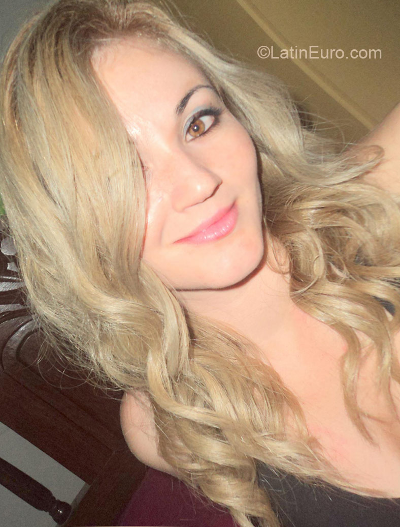 Date this fun Brazil girl Sheila from Belo Horizonte BR9183