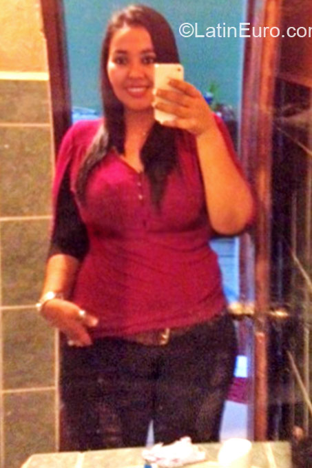 Date this gorgeous Honduras girl Lizbeth from San Pedro Sula HN1436