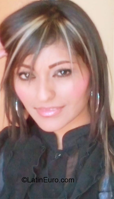 Date this lovely Mexico girl Erin from Juarez MX1383