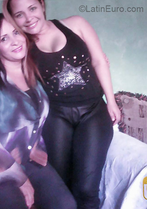 Date this passionate Honduras girl Yenifer from Tegucigalpa HN1807